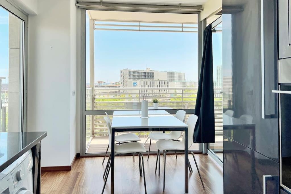 Ral48 Appartement Sant Adria de Besos Buitenkant foto